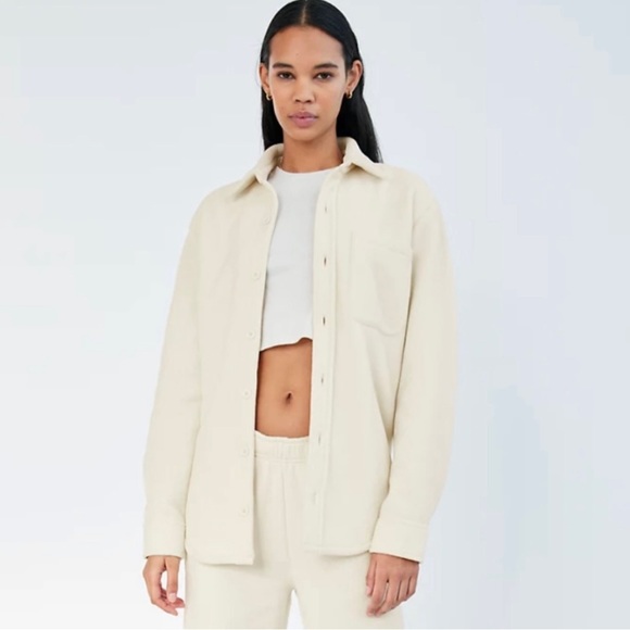 LIKE NEW Aritzia (TNA) Polar Shirt Jacket - Picture 1 of 3